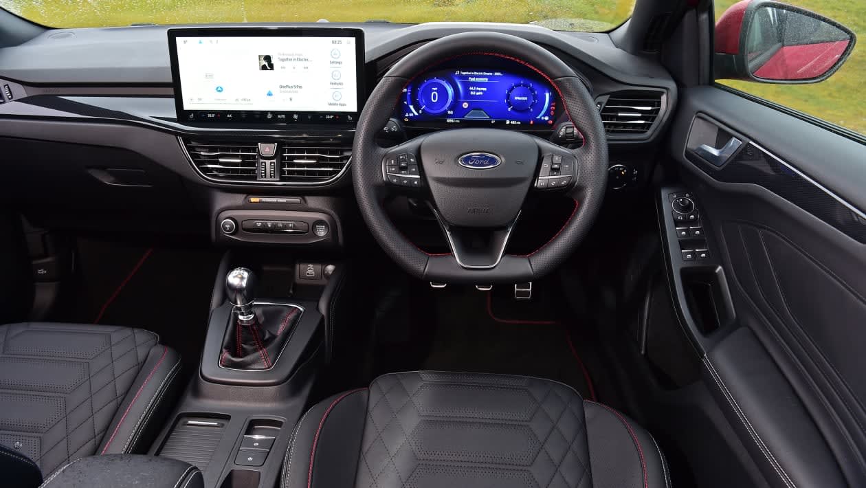 Ford Focus review - Interior & comfort | Carbuyer